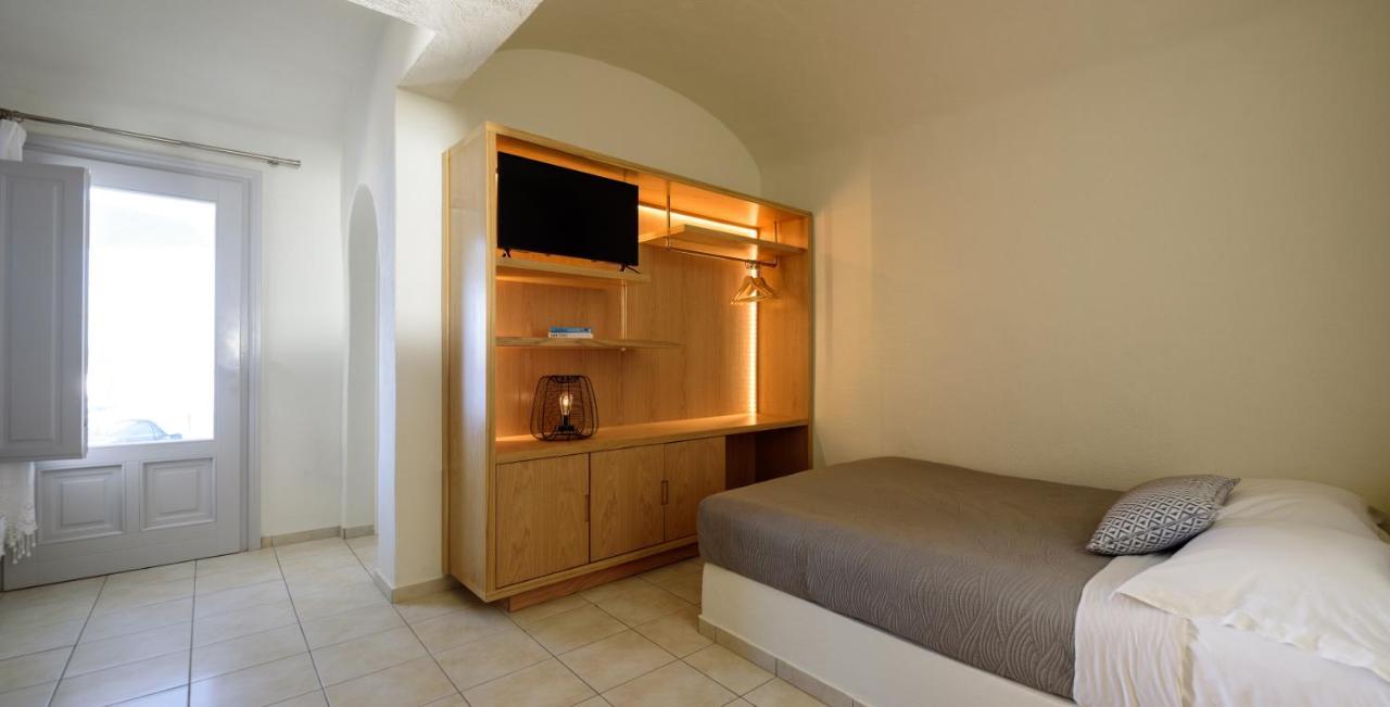 Strogili Aparthotel Oía Exteriör bild